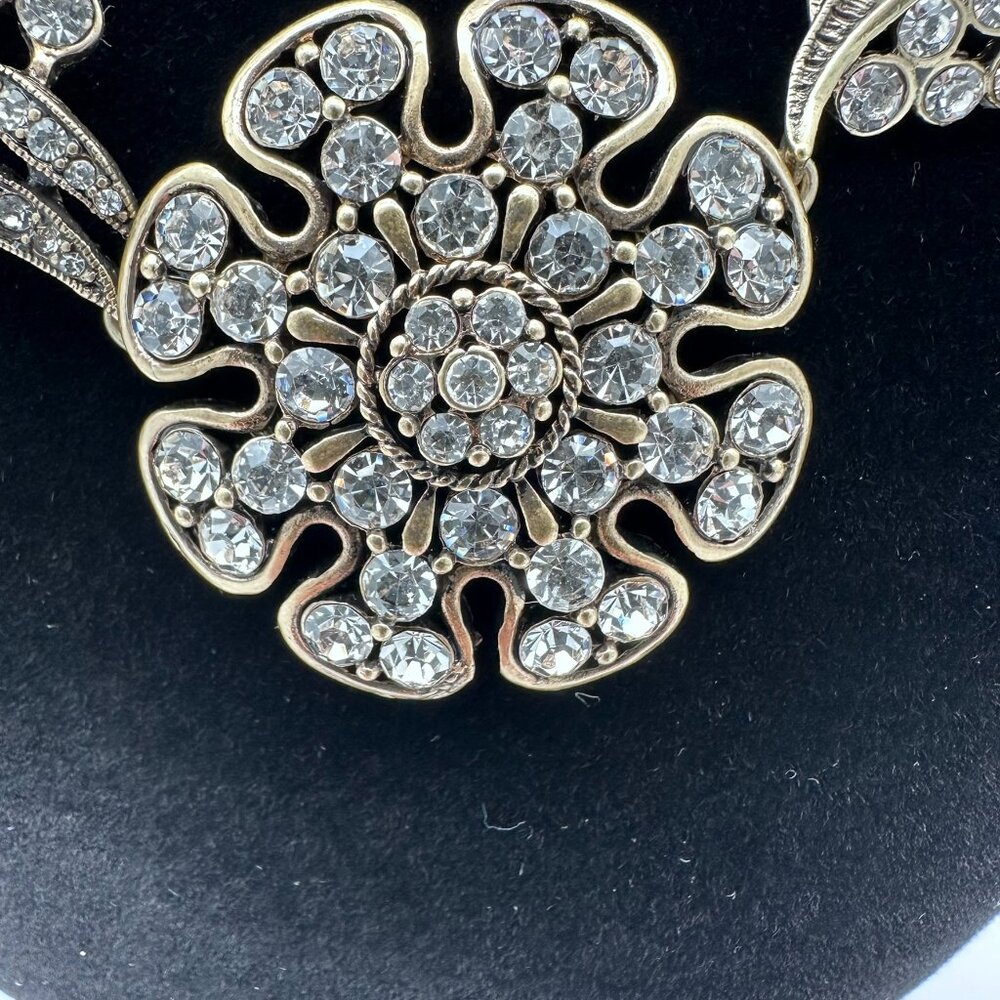 Allison‎ Reed Gold Tone Crystal Rhinestone Flower Leaf Ribbon Statement Necklace - Picture 5 of 12